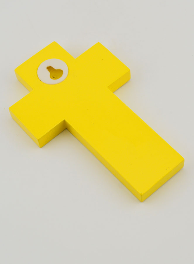 Cruz de Madera Infantil del Mundo Amarillo - 12 cm (pic 4)