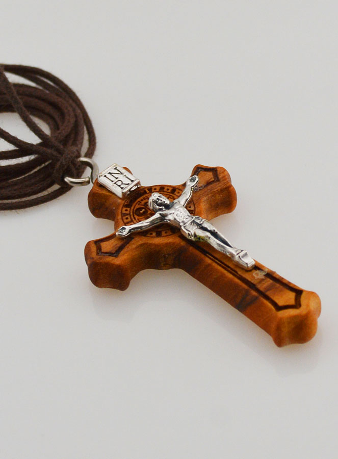 Cruz de San Benito Madera  de Olivo  + Cordón (pic 3)