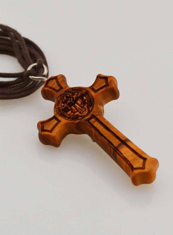 Cruz de San Benito Madera  de Olivo  + Cordón (pic 4)