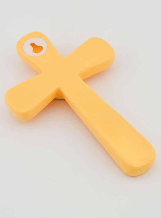 Cruz en Madera Naranja y Corazón Azul (pic 4)