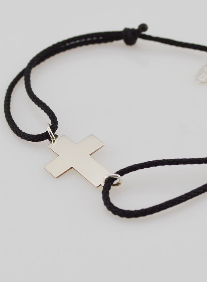 Pulsera Plateada y Cuerda Negra con Cruz (pic 3)