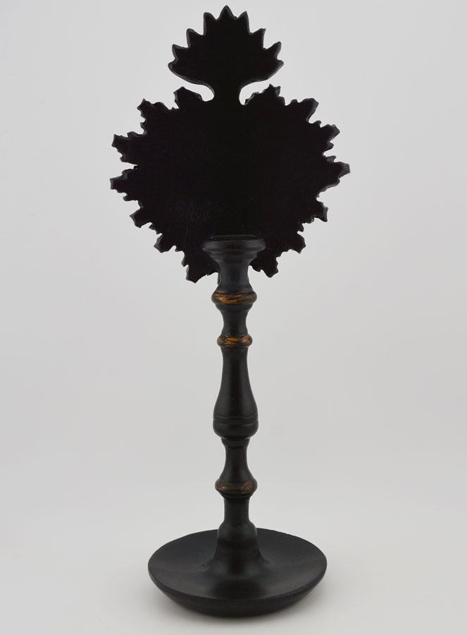 Ex voto sobre base negra y bronce - 23 cm (pic 4)