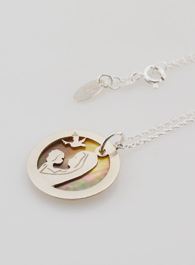 Collar de la Virgen con el Niño y la Paloma - Plata y Nácar (pic 1)