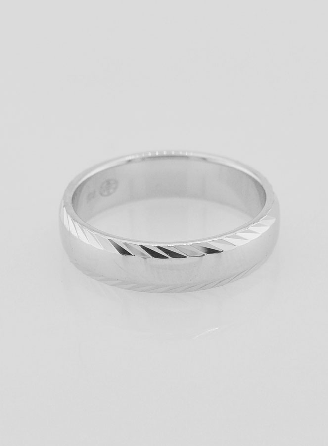 Anillo de bodas de plata de ley rodiada con detalle cincelado - Talla 56 (pic 1)