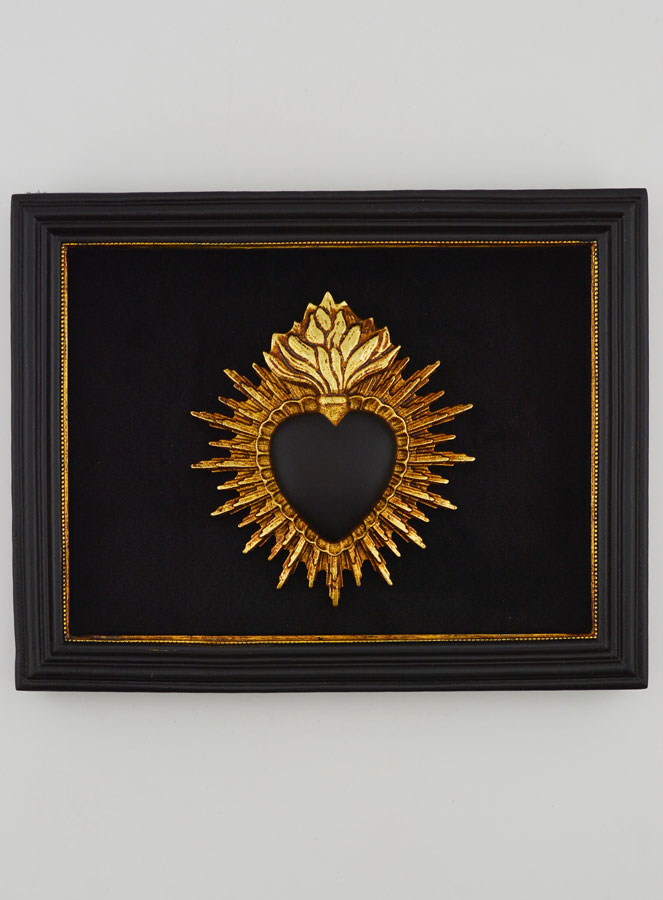 Mural Exvoto Corazón Negro y Dorado sobre Terciopelo - 16 cm (pic 1)