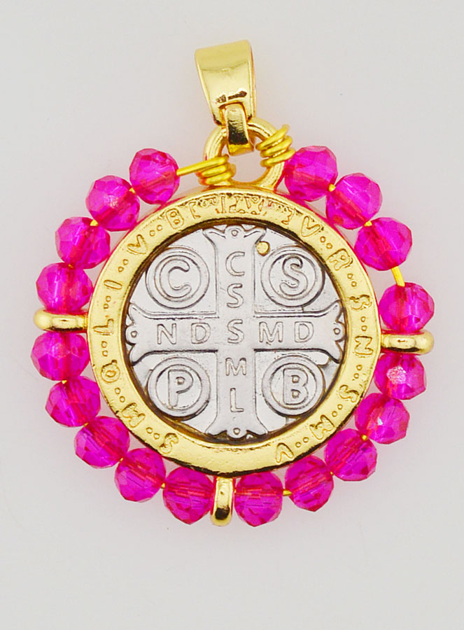 Medalla de San Benito en latón y cristal fucsia (pic 2)