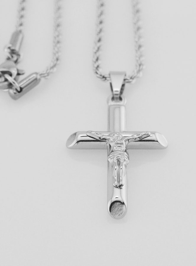Collar religioso con la Cruz de Cristo en acero inoxidable plateado (pic 3)