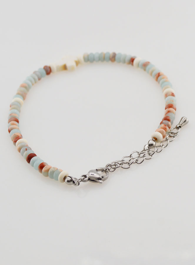 Pulsera de cruz y piedras en tonos pastel (pic 4)