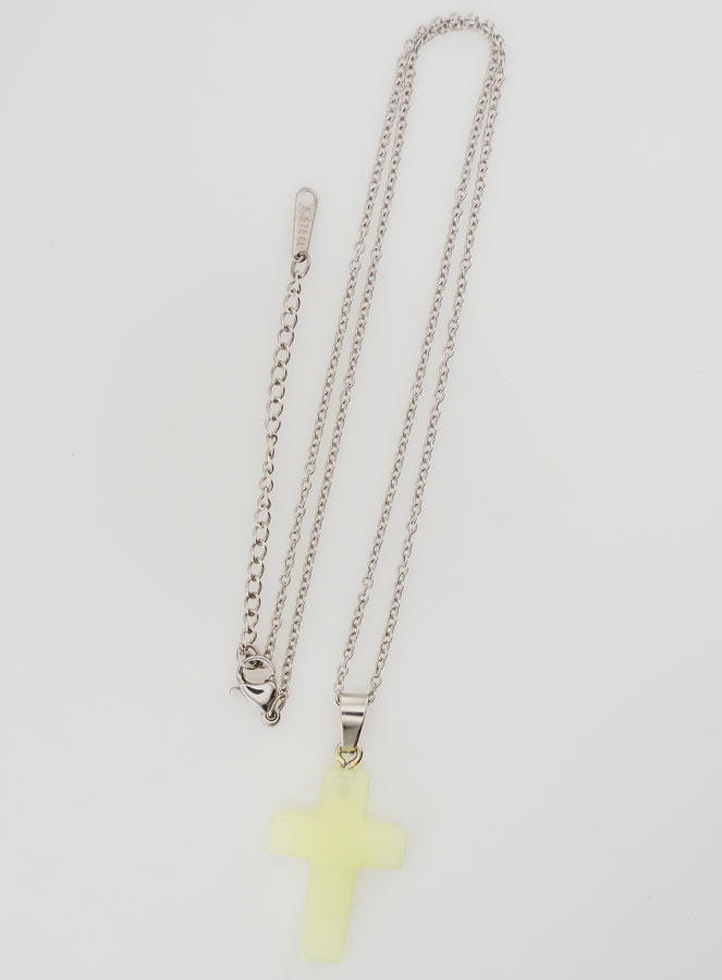 Collar religioso con cadena de acero inoxidable y cruz fosforescente (pic 2)