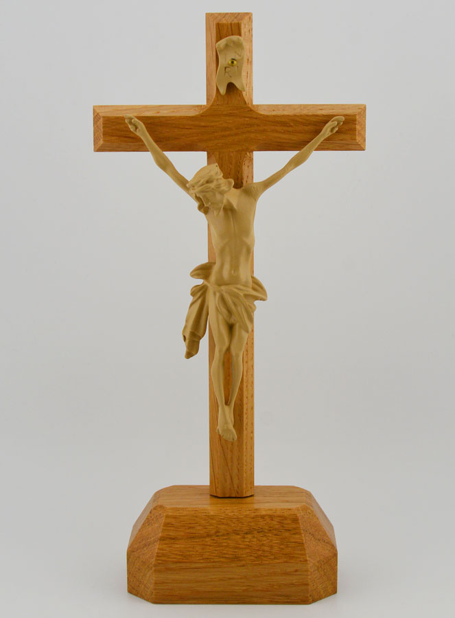 Crucifixo com Base em Carvalho - 22cm (pic 1)
