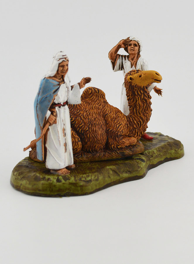 Figuras de camelleros y camello sentado - 6cm (pic 2)