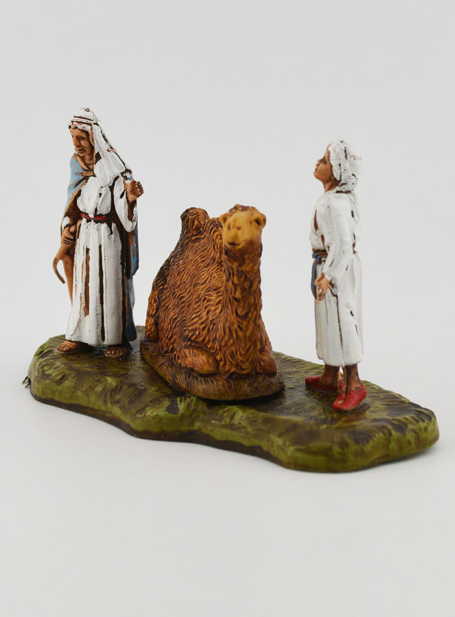 Figuras de camelleros y camello sentado - 6cm (pic 3)