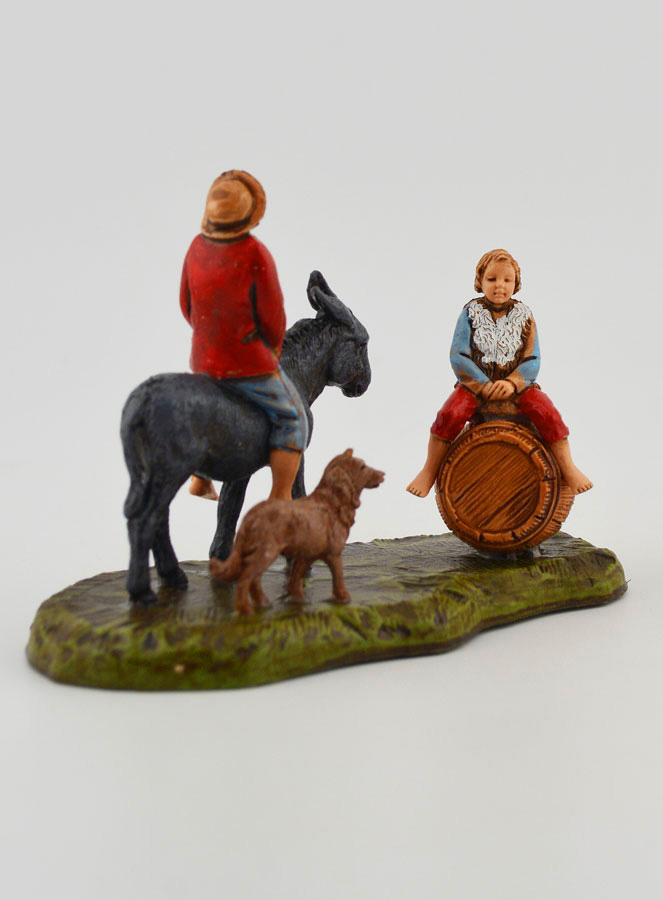Figura de hombre en el lomo de un burro y niño - 6cm (pic 3)