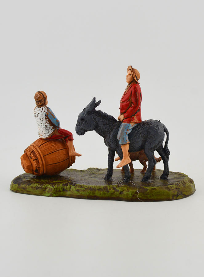 Figura de hombre en el lomo de un burro y niño - 6cm (pic 4)