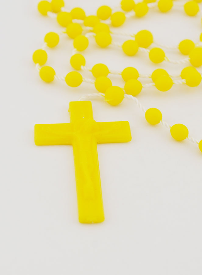 Rosario Plástico Amarillo (pic 3)
