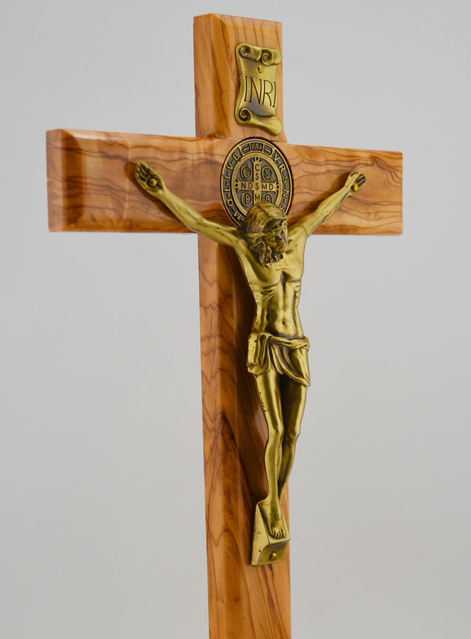 Cruz de San Benito en Madera de Olivo - Cofre Base (pic 4)