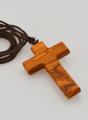 Pingente Cruz em Madeira de Oliveira com Cristo Prateado