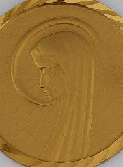 Medalla Virgen con Velo de Oro de Ley 9 Kilates