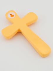 Cruz en Madera Naranja y Corazón Azul