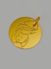 Medalla de Bautismo Virgen y Niño Jesús en Oro