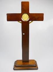 Gran Cruz de San Benito en Base - 50 cms