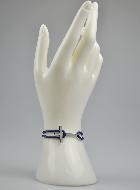 Pulsera con Cruz de Plata en Cordón Marino - Modelo de Hombre