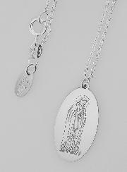 Medalla Virgen María + Cadena - Plata de Ley