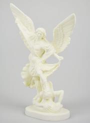 Estatua de San Miguel Arcángel en resina fosforescente - 20 cm