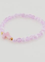 Pulsera religiosa con cruz y cuentas de vidrio moradas