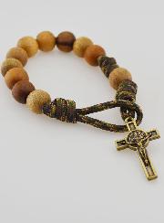 Pulsera con Granos Grandes y Cruz de San Benito