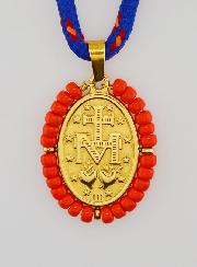 Collar con Medalla Milagrosa y perlas rojas