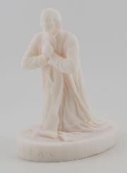 Estatua del Santo Cura de Ars en Alabastro - 12 cm