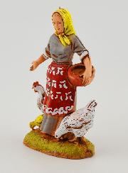 Figura de campesina con gallinas - 6 cm