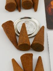 Incenso São Tiago em Cones