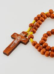 Rosario de Madera Clara en Cordón