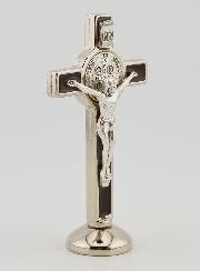 Cruz de San Benito Plateada con Base - Marrón